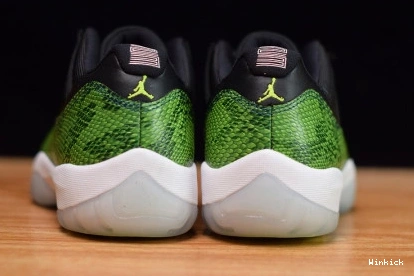 SNAKESKIN GREEN RETRO - 11 528895-033 LOW JORDAN 1018